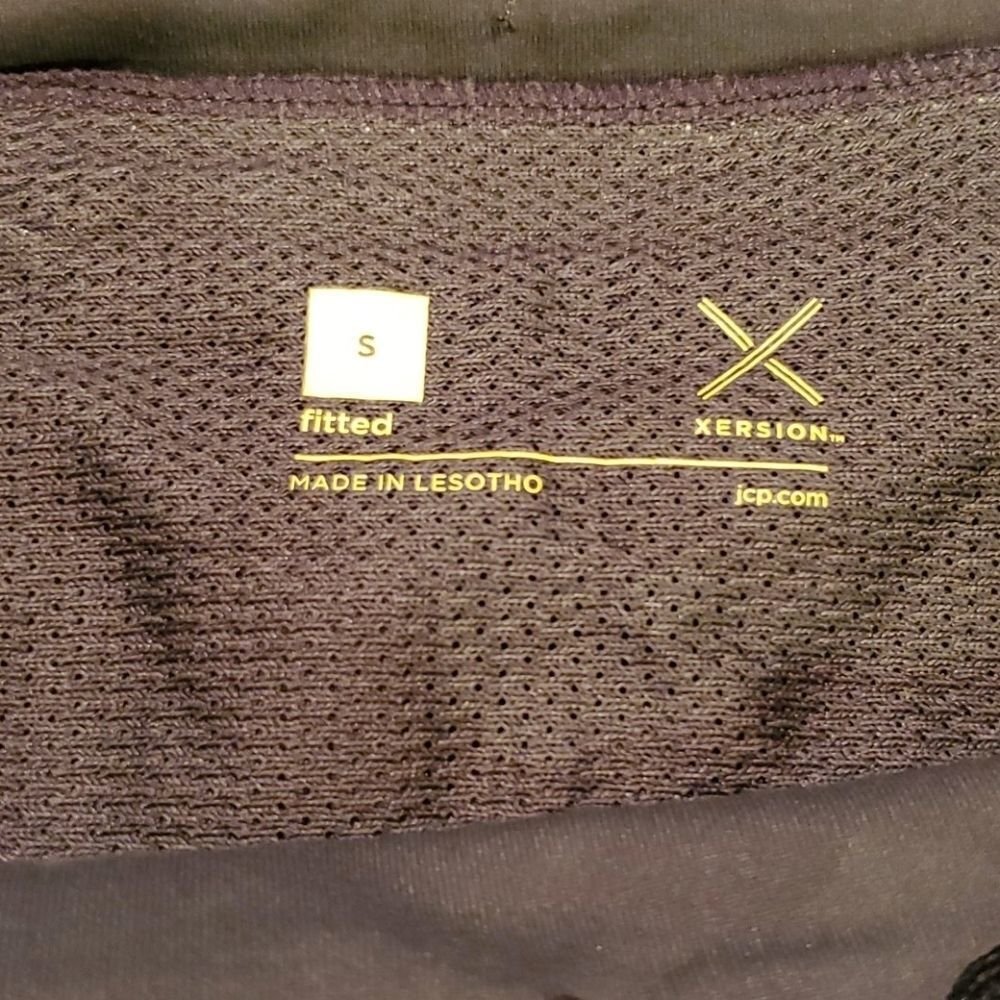 Xersion fitted Capris - Picture 7 of 8